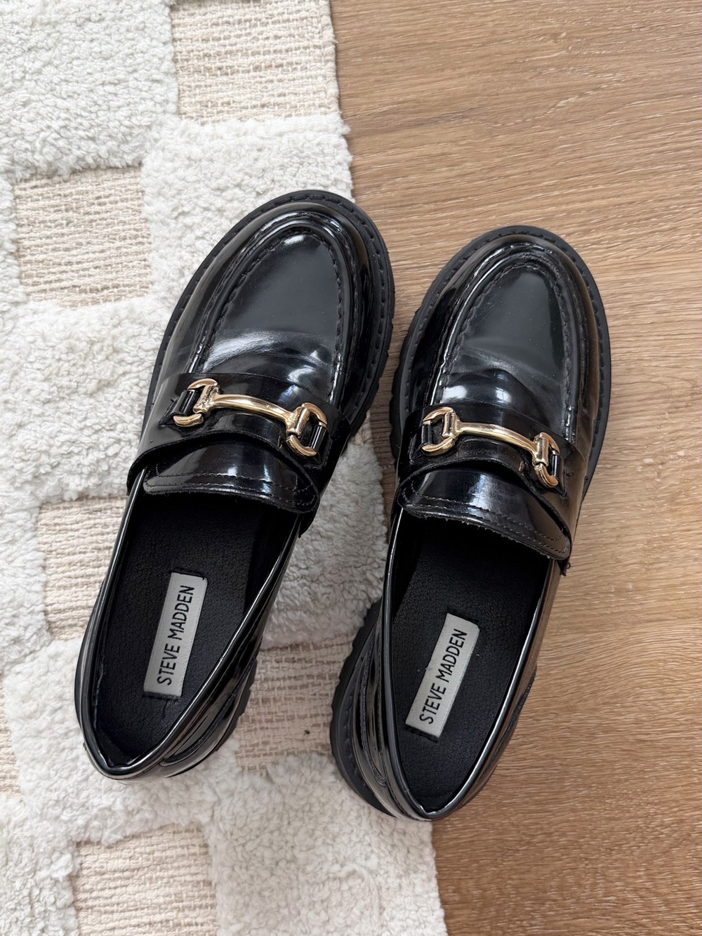 Steve Madden Lando Black Leather Platform Loafer in Black - Picture 9 of 9